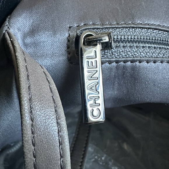 CHANEL LAX Shoulder Bag - Picture 9 of 14